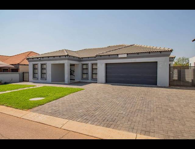 3 BEDROOM HOUSE FOR SALE IN THE ORCHARDS